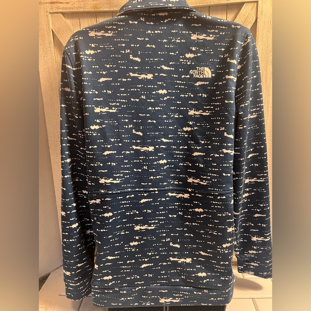 The North Face Navy and White Patterned Jacket - Picture 2 of 4